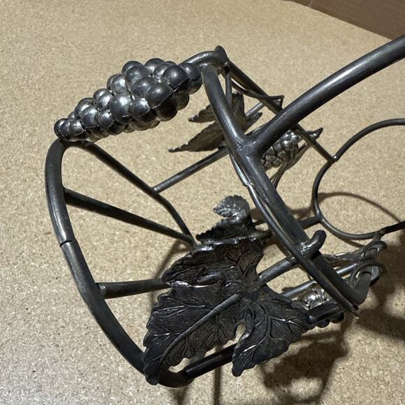 VTG Metal Wine Bottle Holder Grape Cluster Design Single Bottle Caddy - Picture 2 of 9